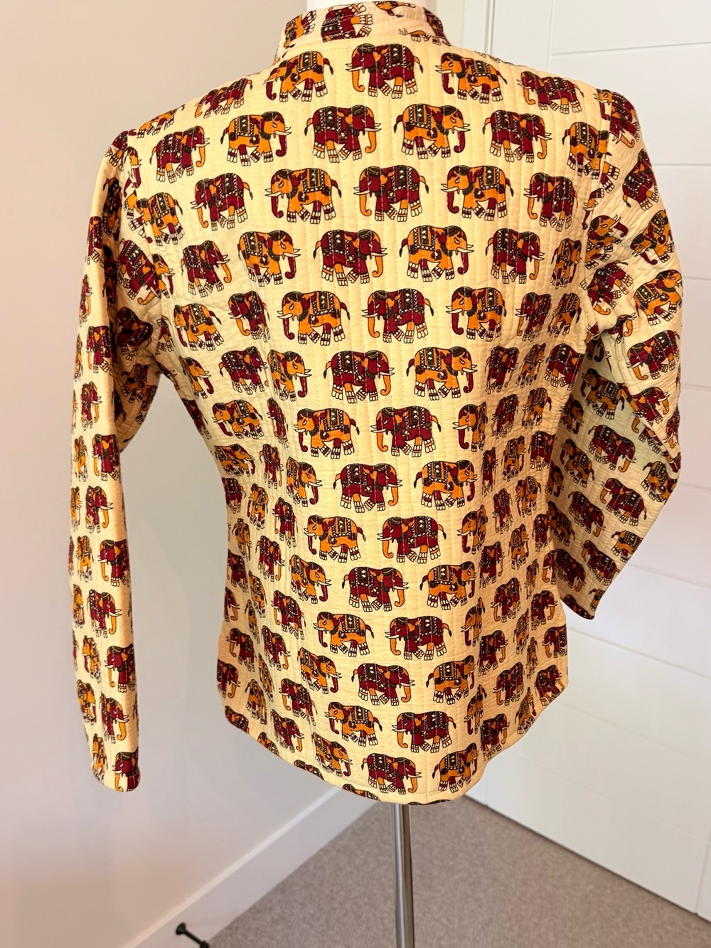 Women’s Elephant Print Button-Up Jacket - Picture 5 of 8